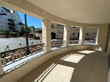 Location appartement 3 pièces, 57.47m², Le Plessis-Robinson - Photo 3