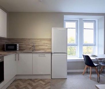 2 bedroom property to rent - Photo 6