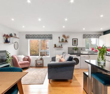 2 bedroom flat to rent - Photo 2