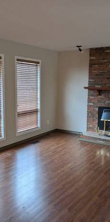 3 Bedroom and Den East Abby House - RENTDAN - Photo 1