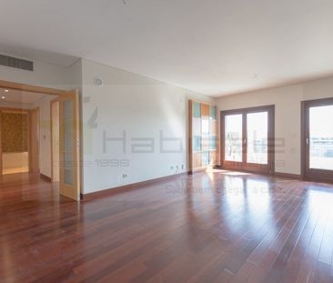 Odivelas, Lisbon - Photo 2