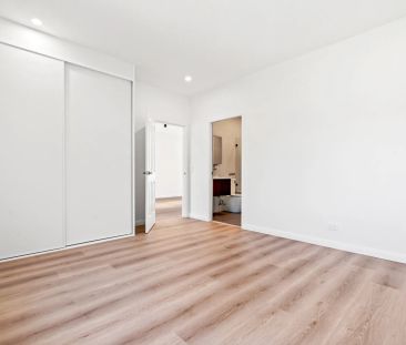 Immaculate Family Home - Freshly Renovated In Prime Location with W... - Photo 3