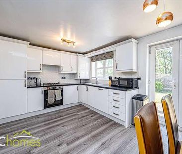 Kings Fold, Atherton, Manchester, M46 - Photo 3