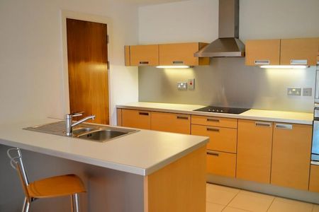 2 Bedroom Apartment To Let - Photo 2