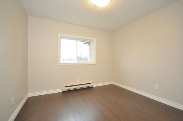 3 Bedroom - Photo 1