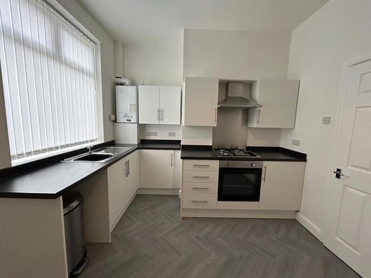 3 bedroom terraced house to rent - Photo 1