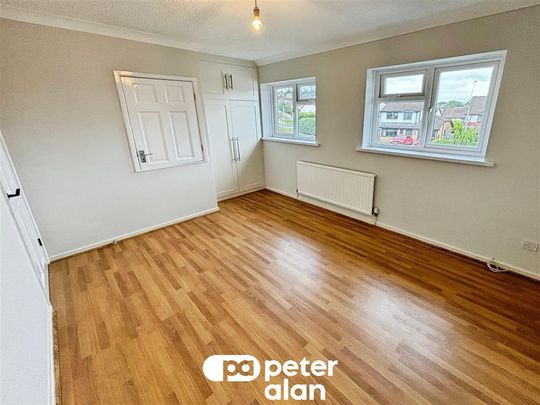 St. Peters Drive, Pontllanfraith, BLACKWOOD - Photo 1