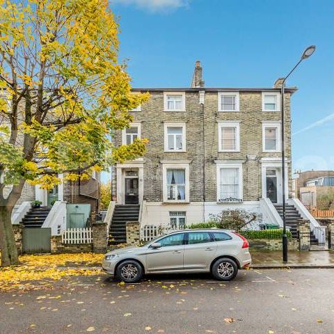 Beautiful one bedroom set in a period conversion - Photo 1