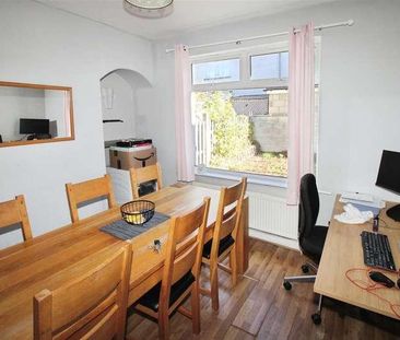Wellington Grove, Bradford, BD2 - Photo 3