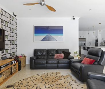 Character, Space & Family Lifestyle in a Sought-After Pocket - Photo 4