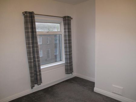 2 bedroom terraced house to rent - Photo 3