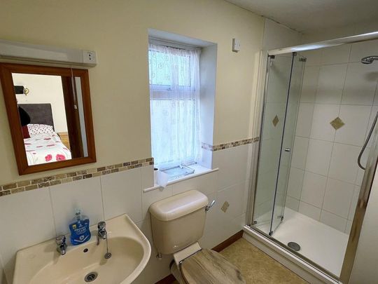 4 bedroom detached house to rent - Photo 1