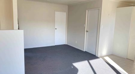 Family Home - Photo 3