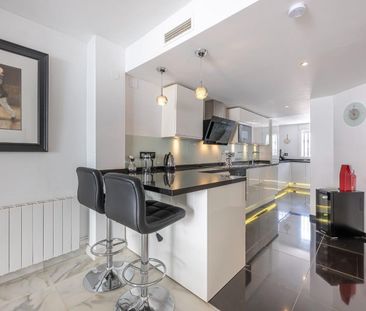 Alquiler de dúplex en Urbanización Los Naranjos de Marbella s/n - Photo 5