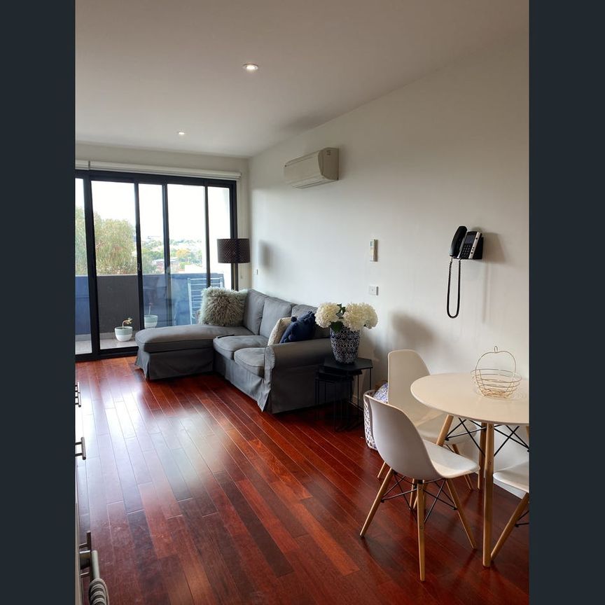 Perfect Apartment Living - Photo 1