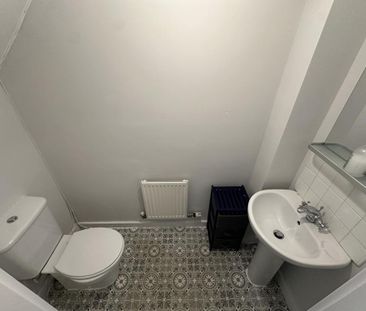 4 bedroom townhouse to rent - Photo 5