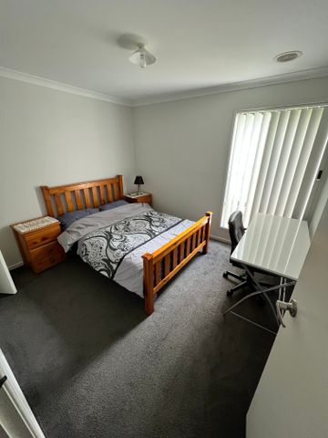 Lovely Banks - Photo 3