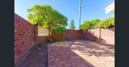 Freshly Renovated Home! - Photo 5