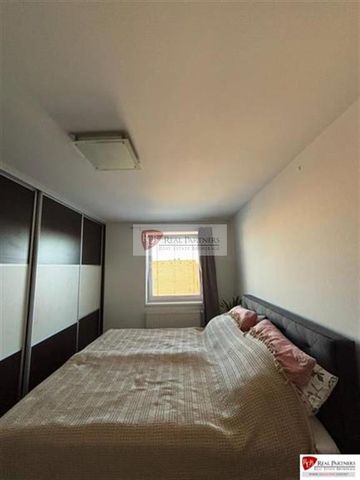 Prenájom 3-izb.byt s balkónom,69m2,kryté parkovanie,Bratislava-Ružinov - Photo 4