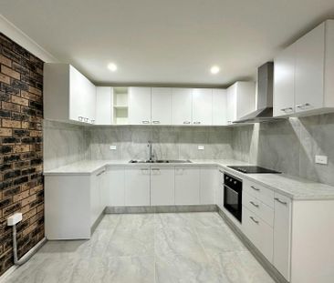 CENTRAL LOCATION - Photo 4