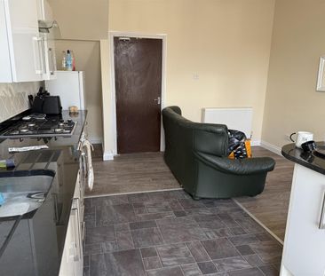 Heaton Road, Newcastle upon Tyne - Photo 6