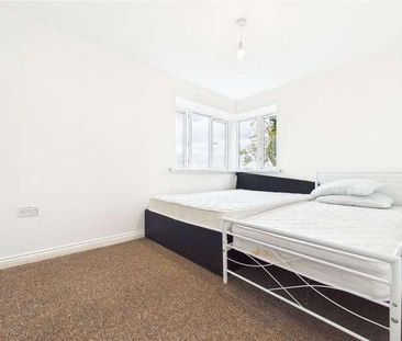 Winslet Place, Oxford Road, Reading, RG30 - Photo 5