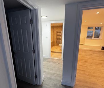 8 Thornhill Road, Croydon - Photo 5