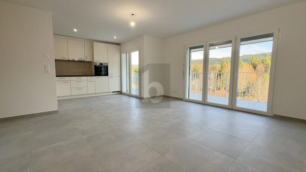 NEW AND IDEALLY SITUATED WITH 18M2 BALCONY - Photo 1