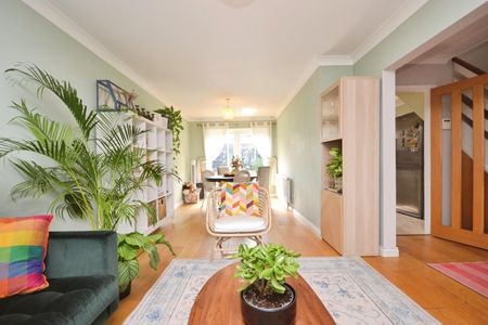 3 bedroom House To Let - Photo 5