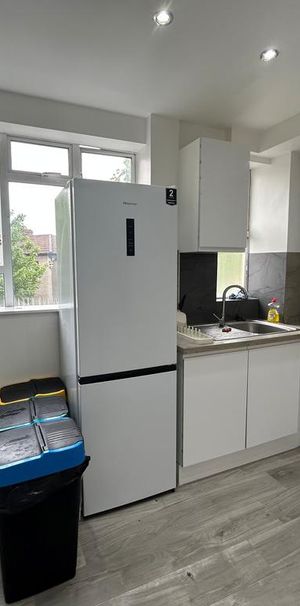 House share to rent - Photo 1