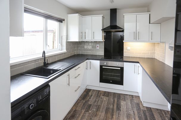 18 Springwell Crescent, Groomsport, BT19 6JZ - Photo 1