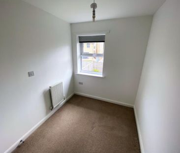 4 Bedroom Semi Detached To Let - Photo 5