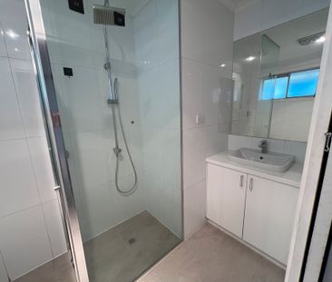 4/7 Lake Ave , MITCHAM - Photo 5