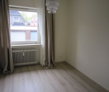 Freundliche drei Zimmer Wohnung in Sackgassenlage, fußläufig zum Ut... - Photo 3