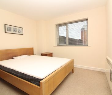 1 Bedroom Apartment - Photo 2