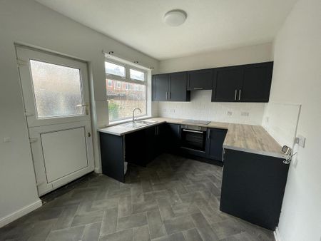 2 bedroom terraced house to rent - Photo 5