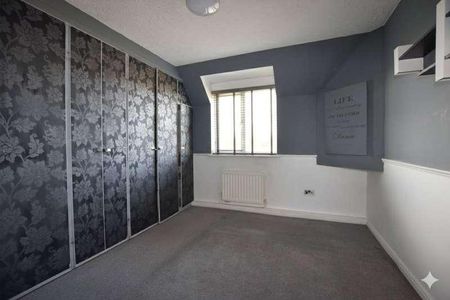 Bluebell Close, Rush Green, Romford, RM7 - Photo 5