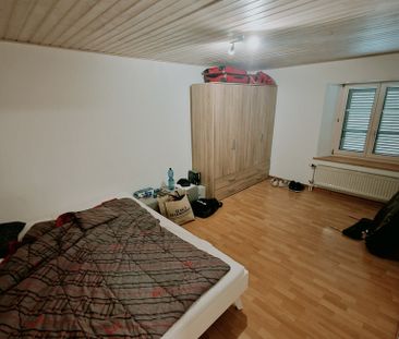 Duplex mansardé avec beaucoup de cachet - Photo 2