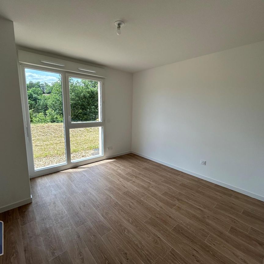Location Appartement 1 pièce 22m² CHAMPCEVINEL 24750 - Photo 1