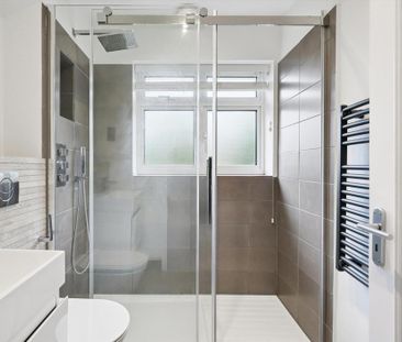 6 bedroom detached house to rent - Photo 6