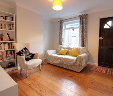 2 bedroom terraced house to rent - Photo 1