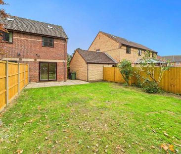 2 bedroom semi-detached house to rent - Photo 6