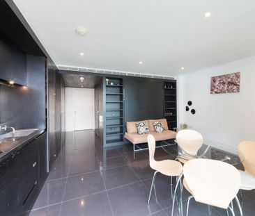 Studio to rent - Photo 3