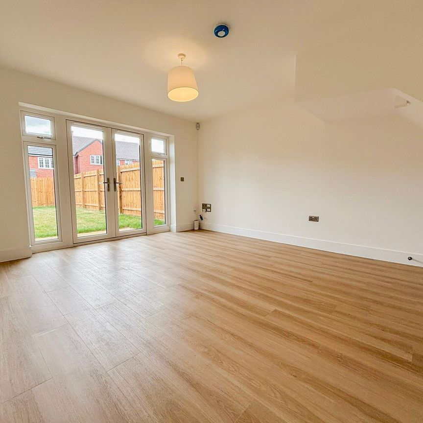 3 bed semi-detached house to rent in Beard Close, Kenilworth, CV8 - Photo 1