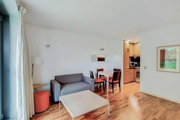 1 bedroom flat to rent - Photo 1