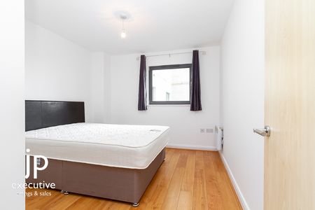 LANDMARK PLACE CARDIFF CITY CENTRE FURNISHED ONE BEDROOM APARTMENT - Photo 5