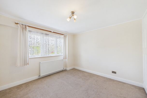 3 bedroom House in Greenfields, Maidenhead - Photo 1