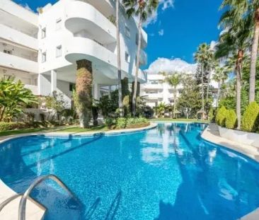 Alquiler de dúplex en Bulevar Príncipe Alfonso de Hohenlohe - Photo 4