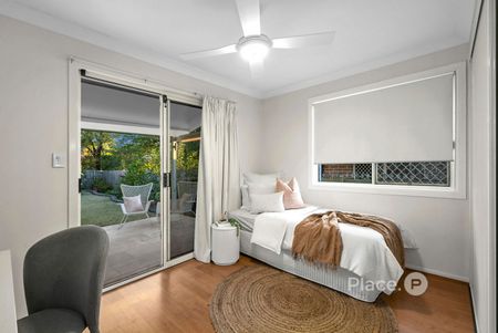 55 Akala Street, Camp Hill QLD 4152 - House For Rent | Domain - Photo 2