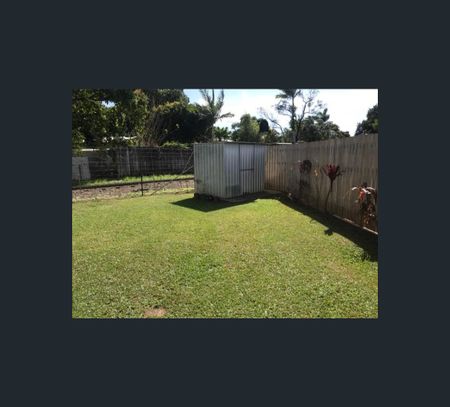 2/110 Toogood Road, Woree, Qld 4868 - Photo 4